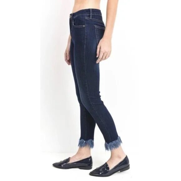Just Black Denim - EUC Just Black Denim Fringe Hem Ankle Jeans Shark Bite Stretch Indigo US Made 29
